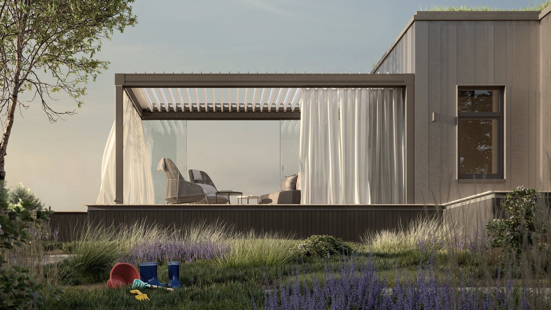 Moderner Wintergarten mit Glas-Schiebewänden, horizontalen Lamellen und einem harmonischen Umfeld aus Grün und Lavendel.