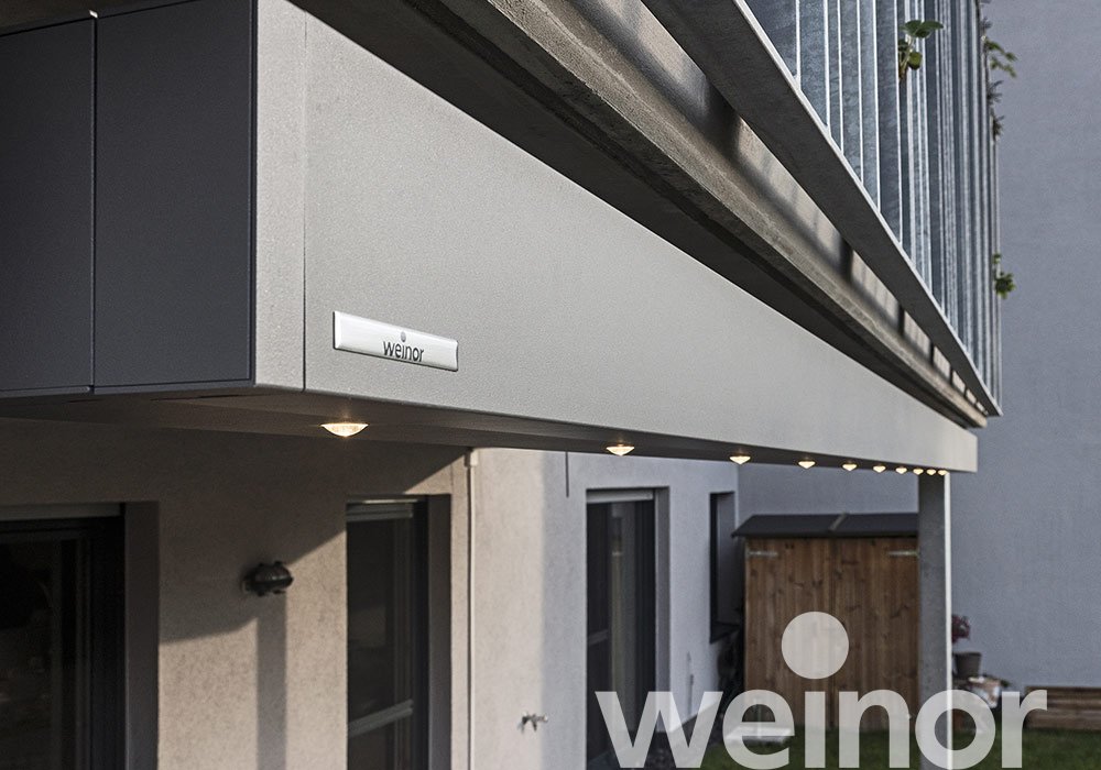 Store cubique également pour les petites terrasses  