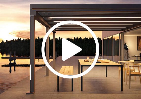 représentation d'une terrasse avec une structure moderne, éclairage intégré et vue sur un lac au coucher du soleil.